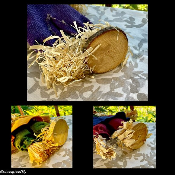 ▪️VTG▪️Three HANDCRAFTED 18.5" & 12.5" Straw Textile & Wood SCARECROW Figures - Picture 13 of 15